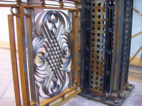 Puerta, berja grande